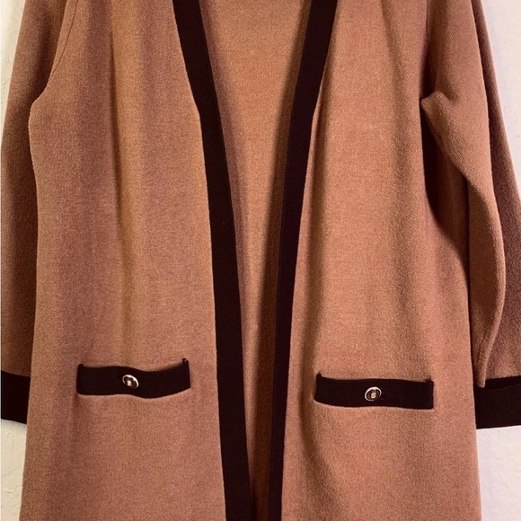 Philosophy Brown and Black Cardigan, gold buttons, front pockets, long line M - Picture 4 of 10